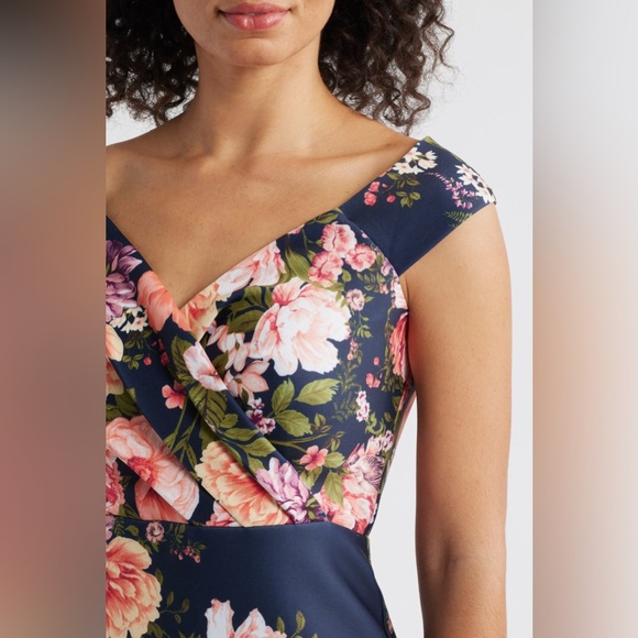 Eliza J Floral Print Scuba Sheath Cap Sleeve Midi Navy Blue Dress NWT Size 14 - Picture 4 of 12